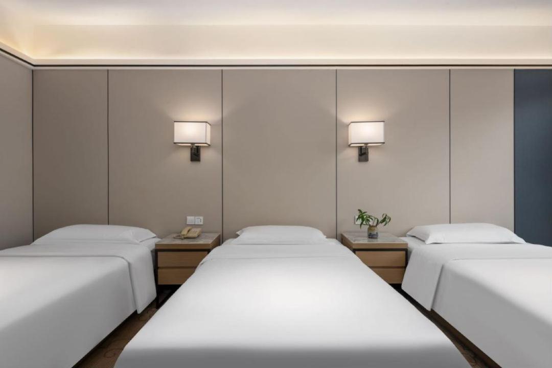 Mizparton Hotel South Qianjin Road Heshan  Bagian luar foto